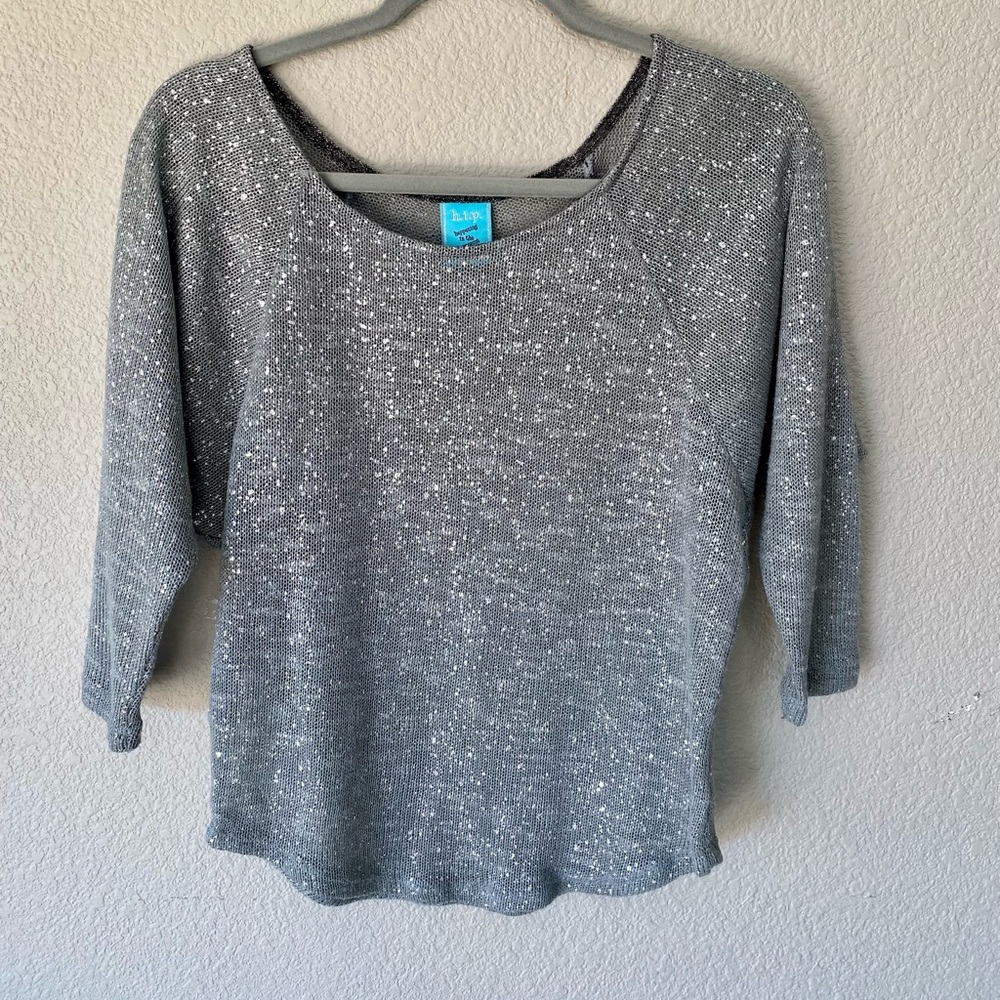 Gorgeous sweater with silver shimmer so you can sparkle 😍this holiday season!